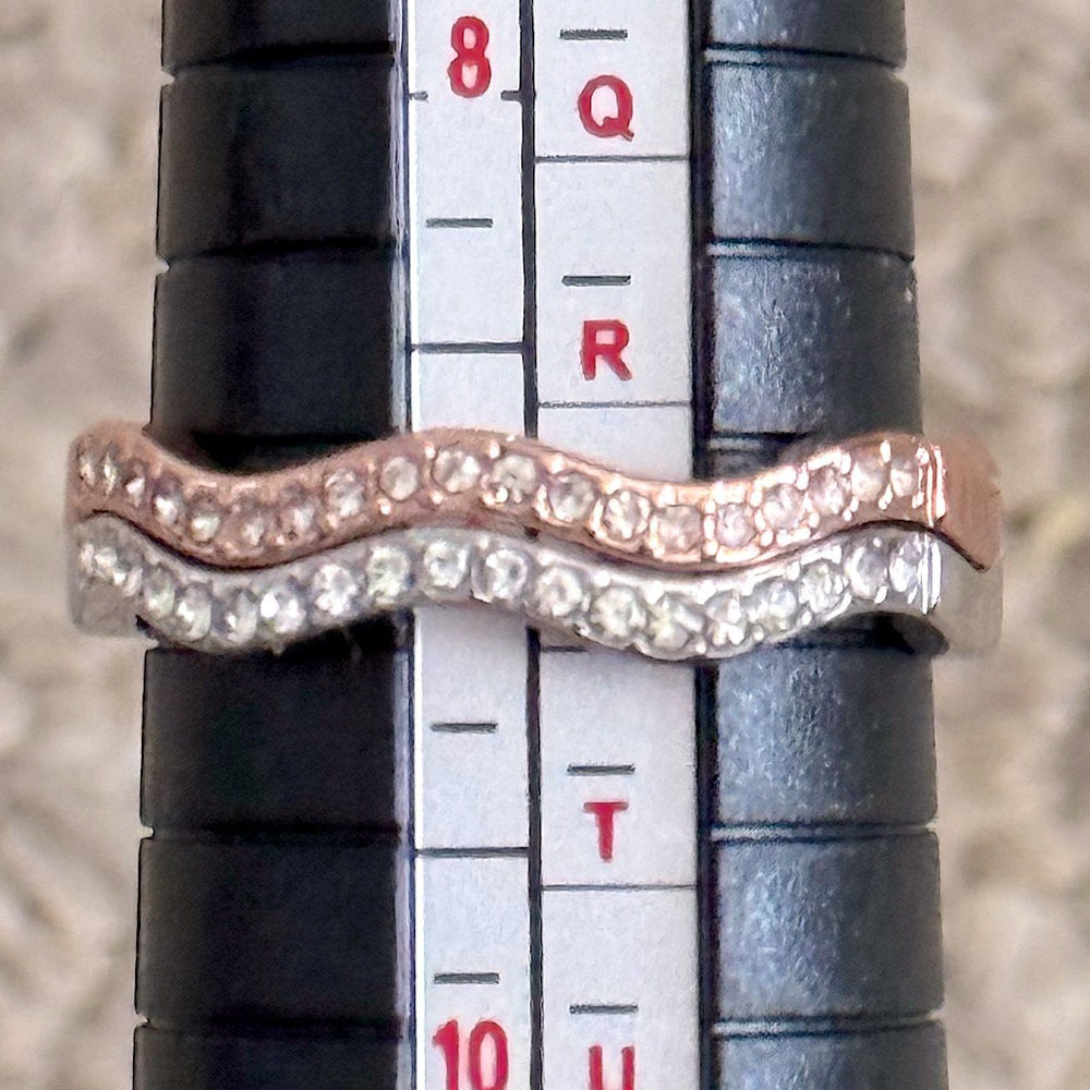 NIB New Macy’s Charter Club Elegant Rose Gold and Silver Wave CZ Ring 9